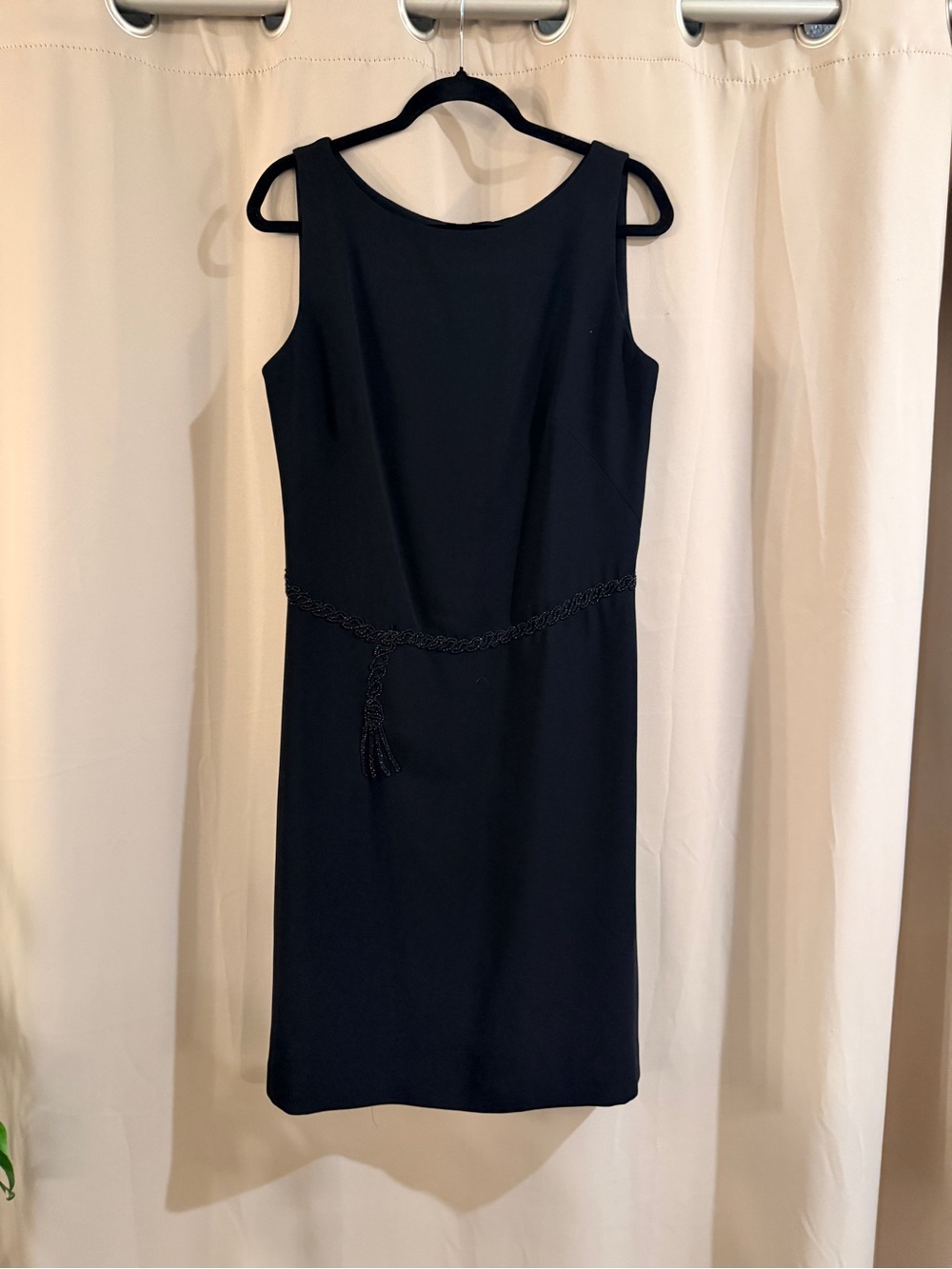 Trio New York Black Sleeveless Sheath Dress with Beaded Waist